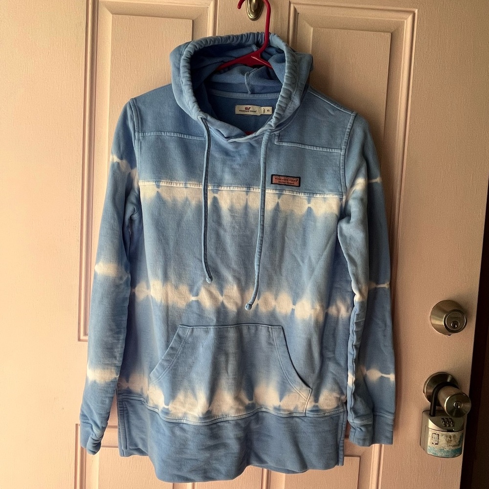 EUC Vineyard Vines Hoodie